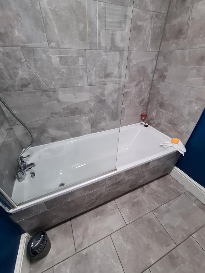 Coopers, Ground Floor Apartment With 2 Bedrooms And 2 Bathrooms Within A Georgian Listed Building Burton-upon-Trent Exterior photo