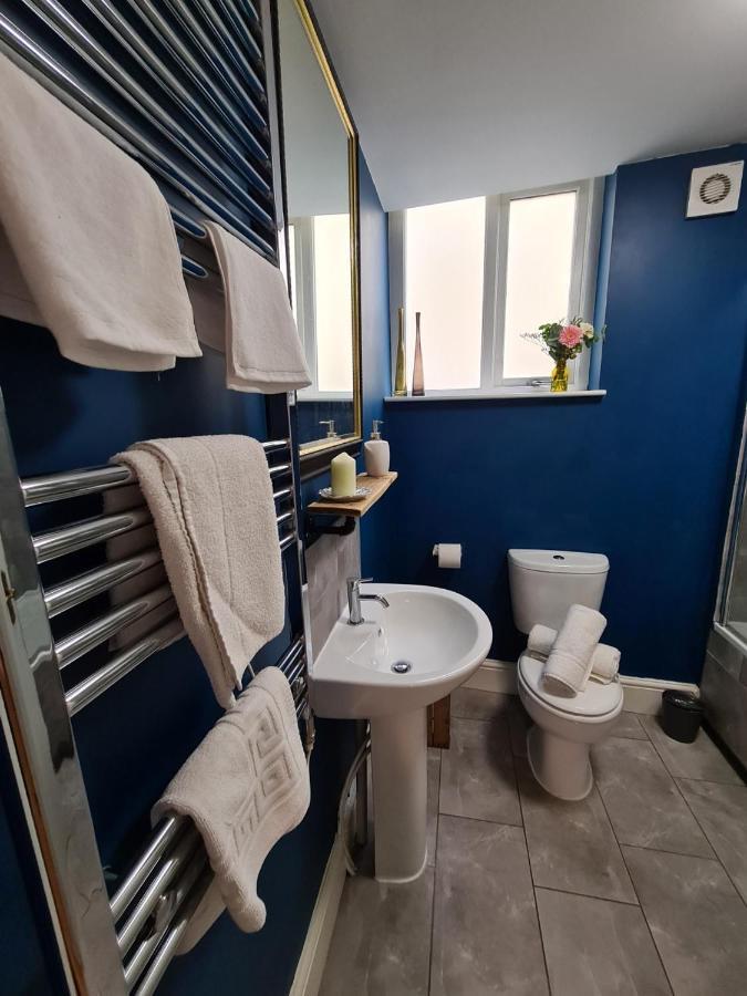 Coopers, Ground Floor Apartment With 2 Bedrooms And 2 Bathrooms Within A Georgian Listed Building Burton-upon-Trent Exterior photo